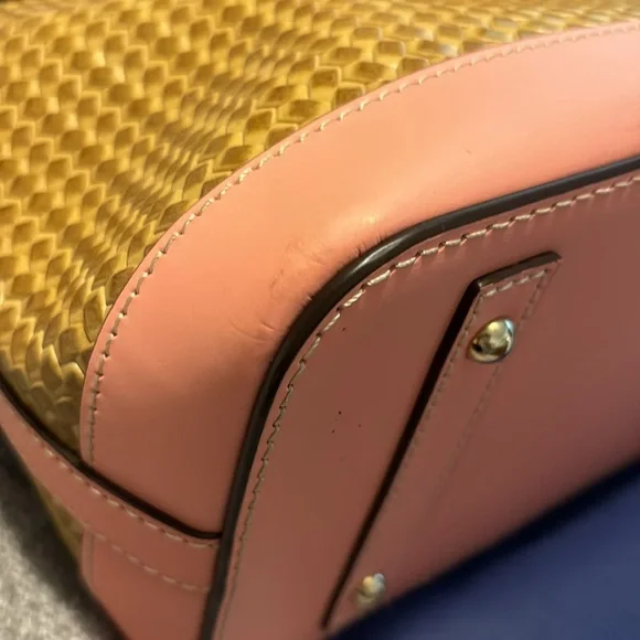 Dooney and Burke “ beacon” bag - Picture 13 of 15